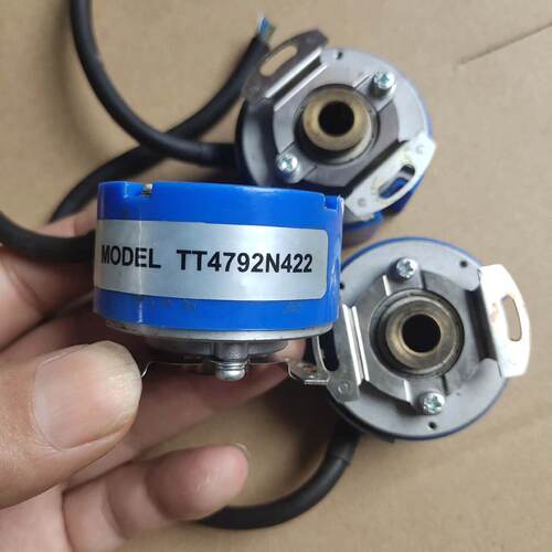 【问价】多摩川编码器TT4792N422，成色不错如图，功能正常