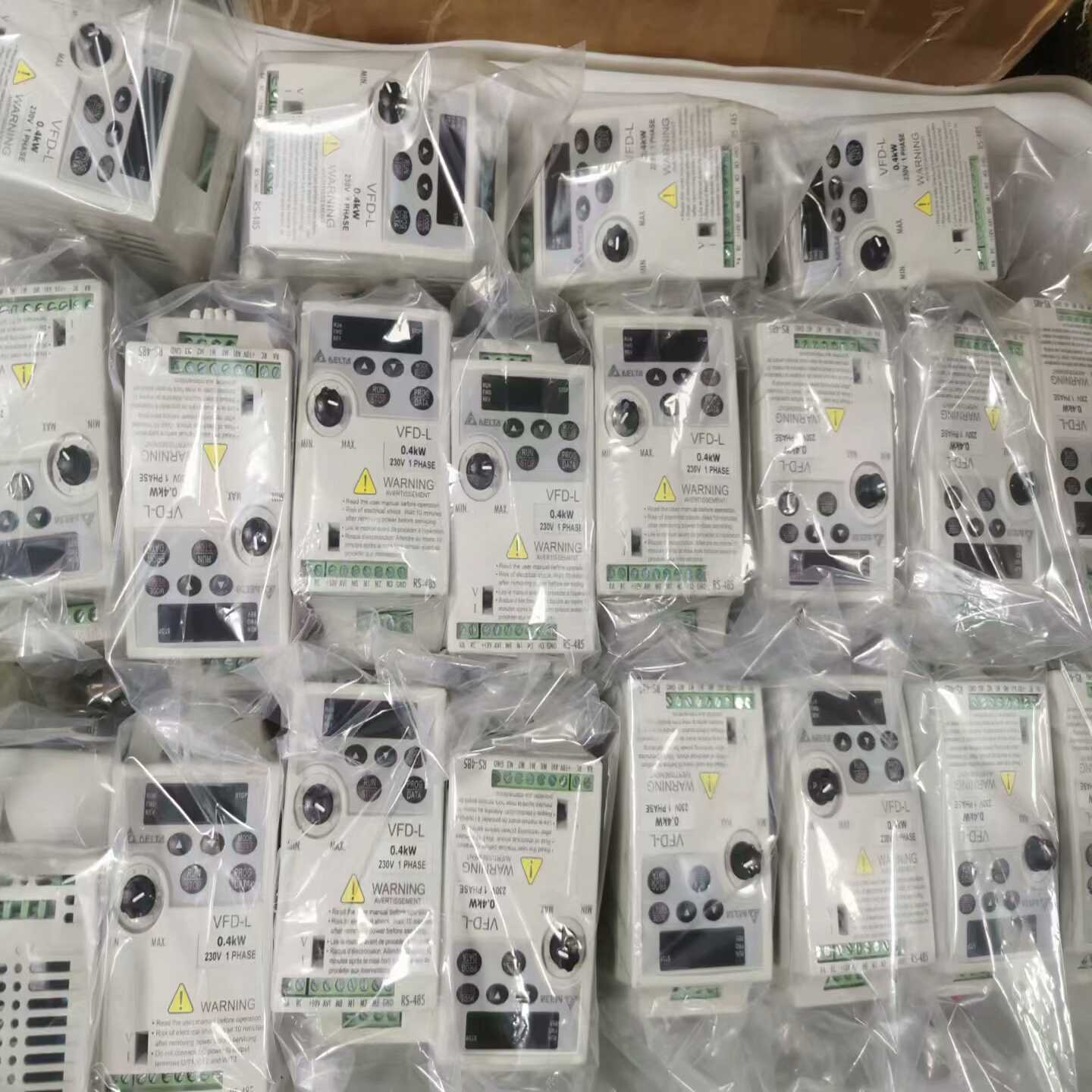 台达VFD004L21A400W变频器二手拆机件,实图拍--议价商品