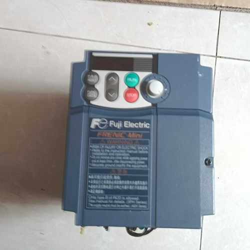 富士变频器处理  FRN0004C2S-4C  3PH380（电子设备）