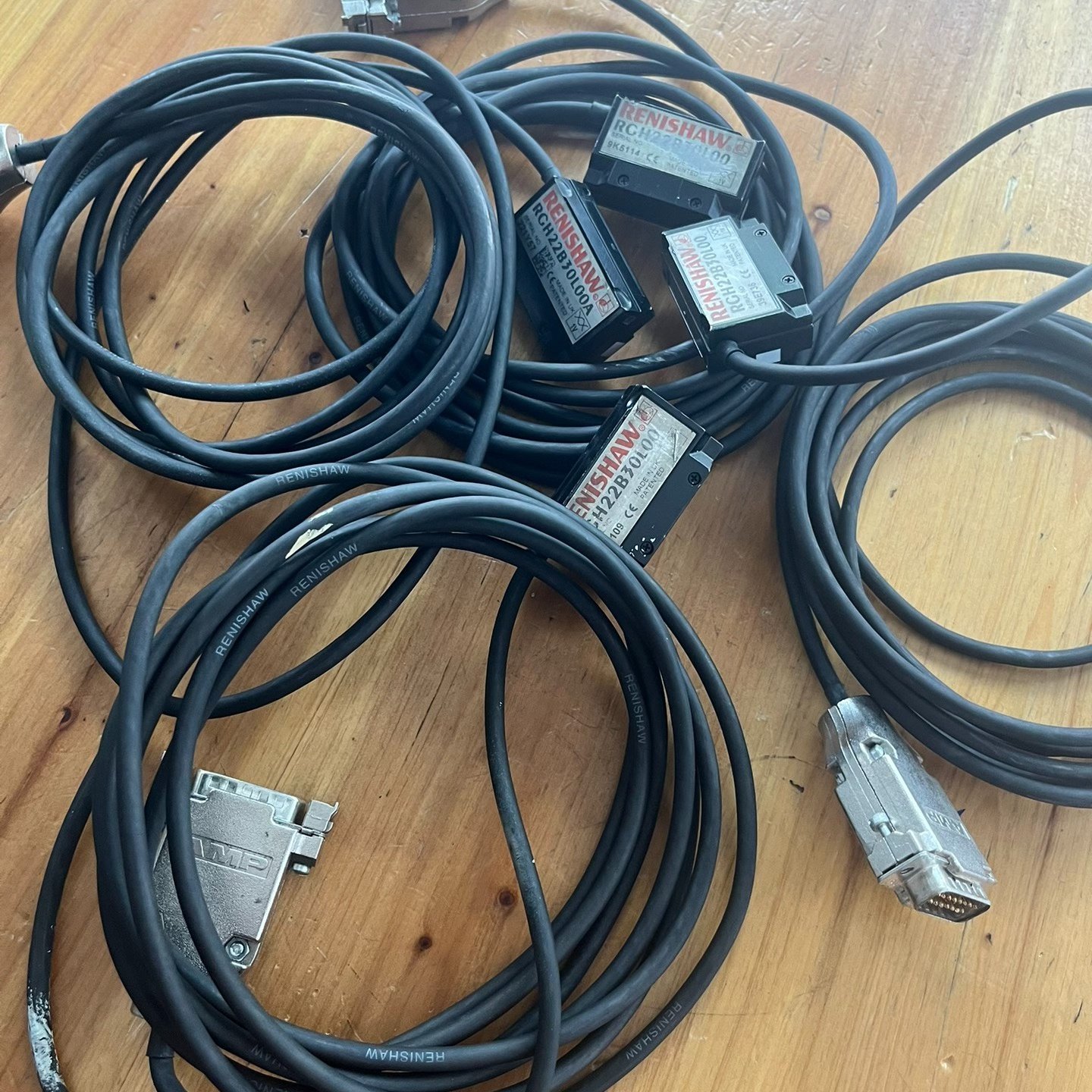 议价雷尼绍RGH22B30L00A读数头线长3米4个现货议价议价