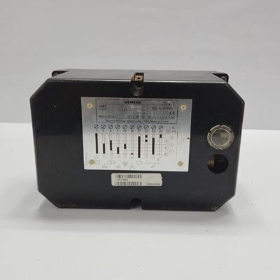 SIEMENS LAE1 OIL BURNER CONTROLLER LAE18865 SERIE 02