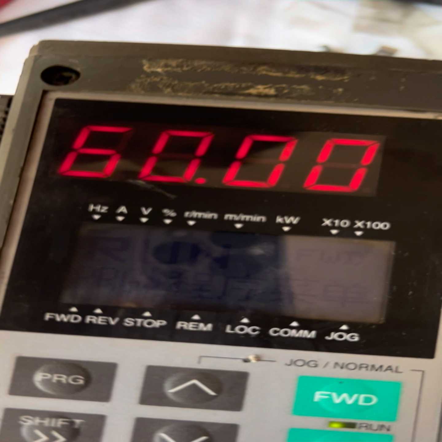 富士2.2kw变频器，FRN2.2G11S-4CX，--议价商品