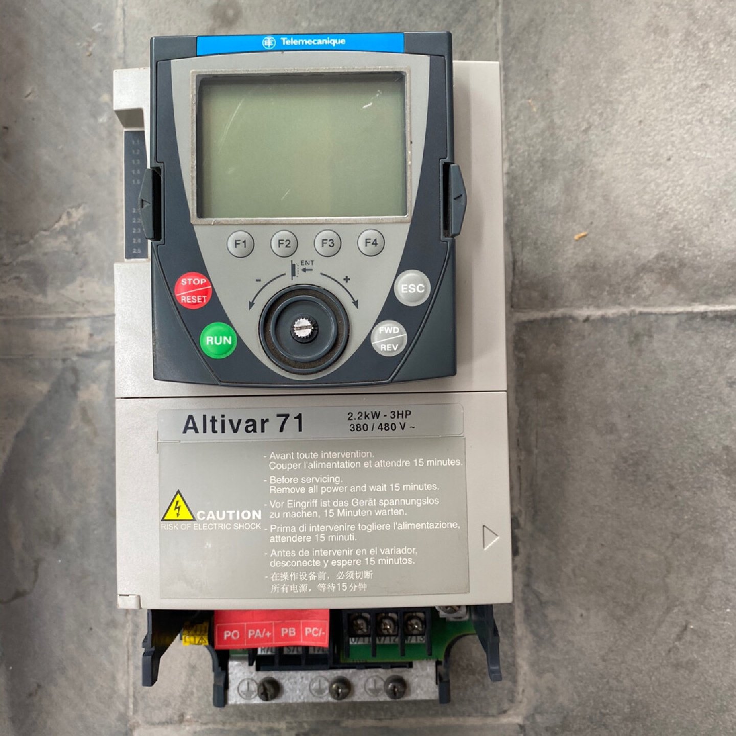 Schneider Frequency Converter Atv71hu22n4z 2.2Kw Original Di