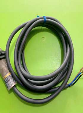 电容式接近开关E2K-X8ME1线实物询价