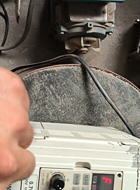 台达VFDM220V0.75KW包好成-议价