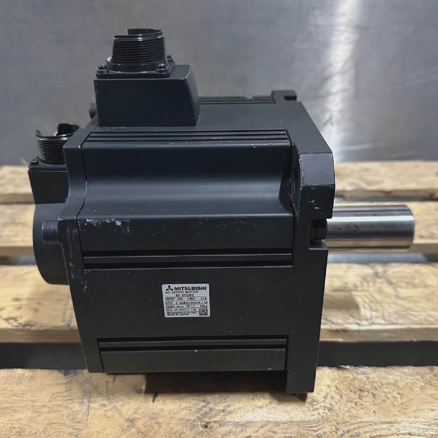 MITSUBISHI ELECTRIC AC Servo Motor HCSFS352