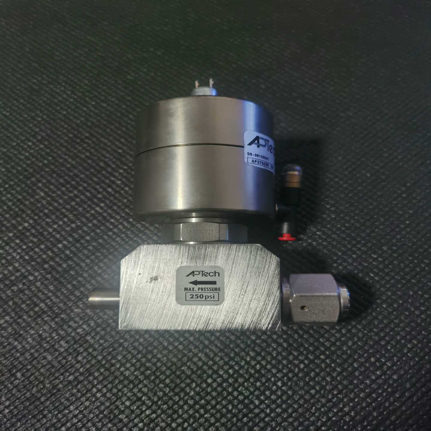 询价APTECH隔膜阀AP3700SMTW8TW8003