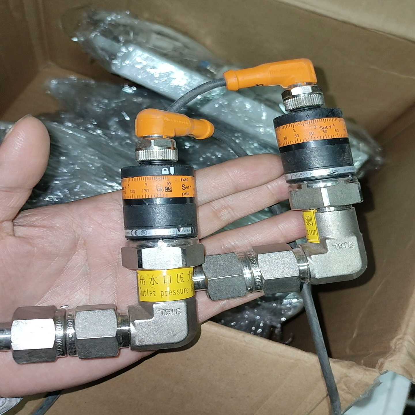 IFM易福门，PK5524压力传感器，，成色如图，实物拍摄，-议价