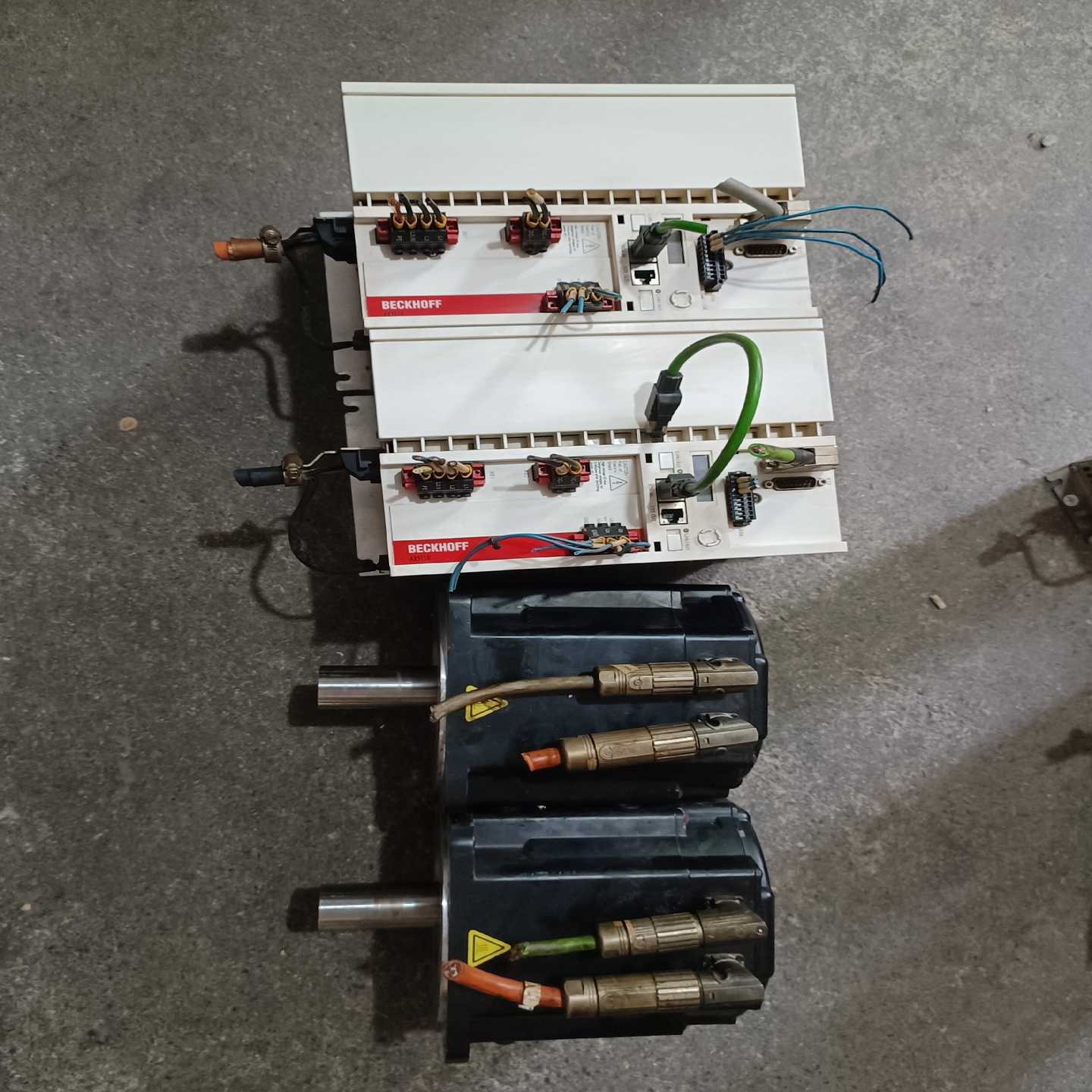 原装伺服电机，AM3072-0P30-0000，5.