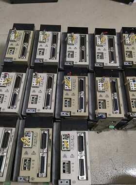 七科伺服驱动器SDD08NK8D，件，成色如图。输入电压