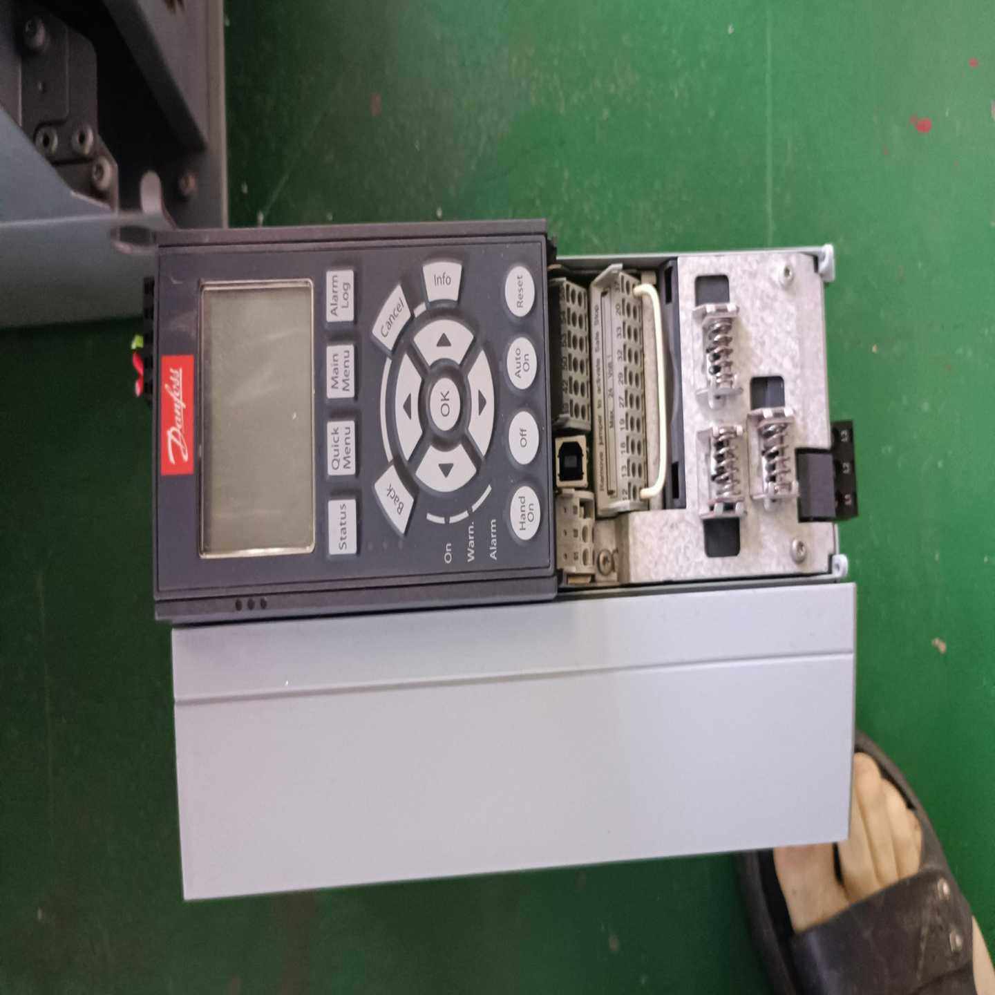 丹佛斯变频器FC-302P5k5T5E20H25.5k