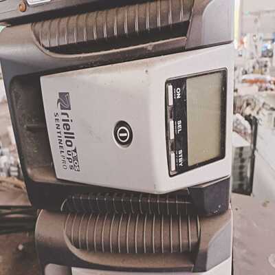 意大利雷乐士rielloups不间断电源，型号CSEP70--议价商品