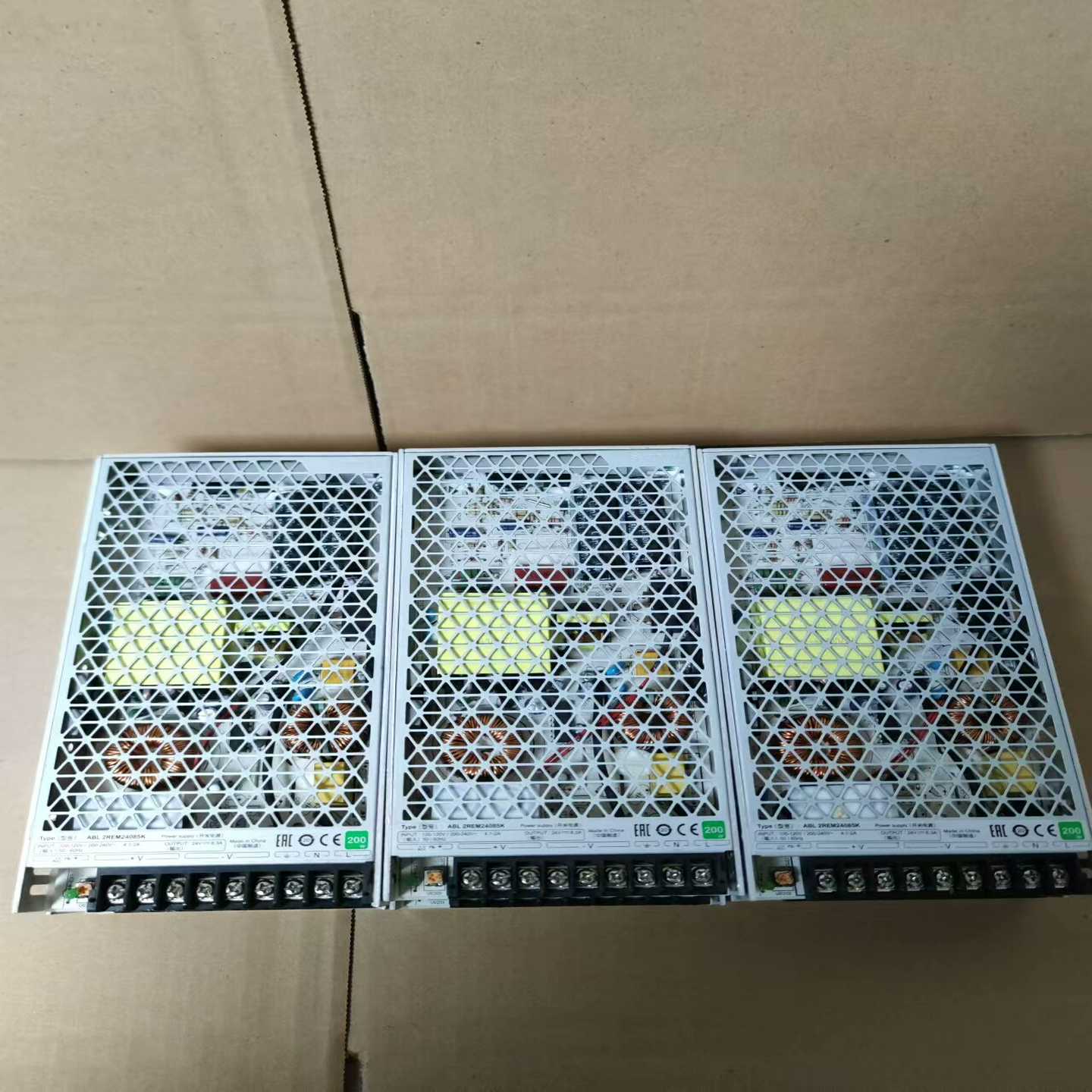 议价施耐德开关电源，型号ABL2REM24085K，24V/8