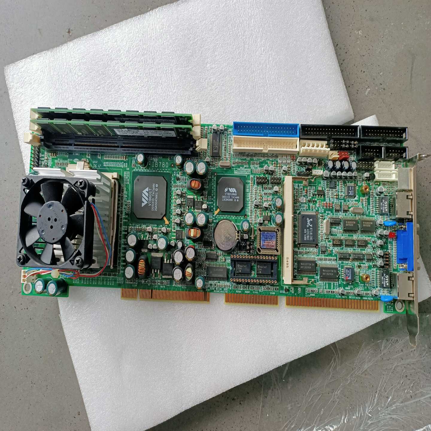议价主板IB780，全长工控主板双网口带cpu内存，成色好，实