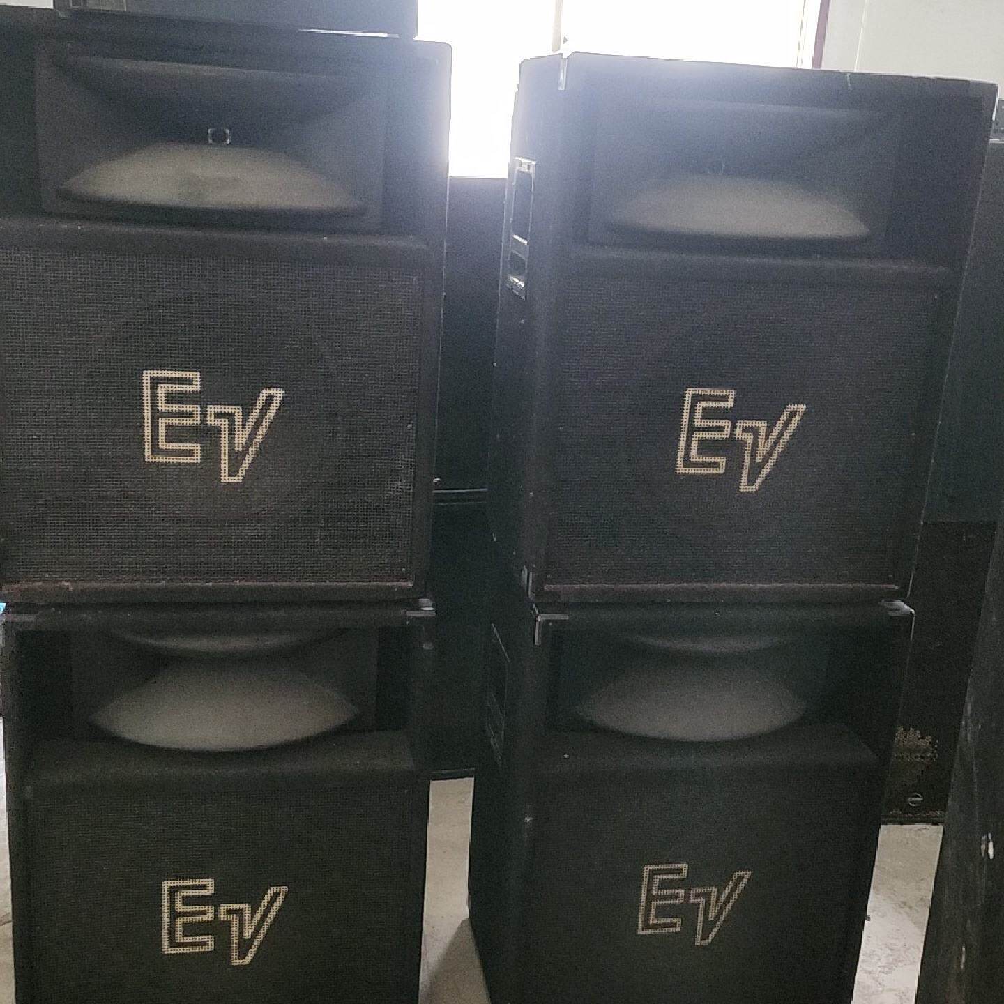 EV十五寸音箱。二对，原产地。型号SH-1512ER。原-议价