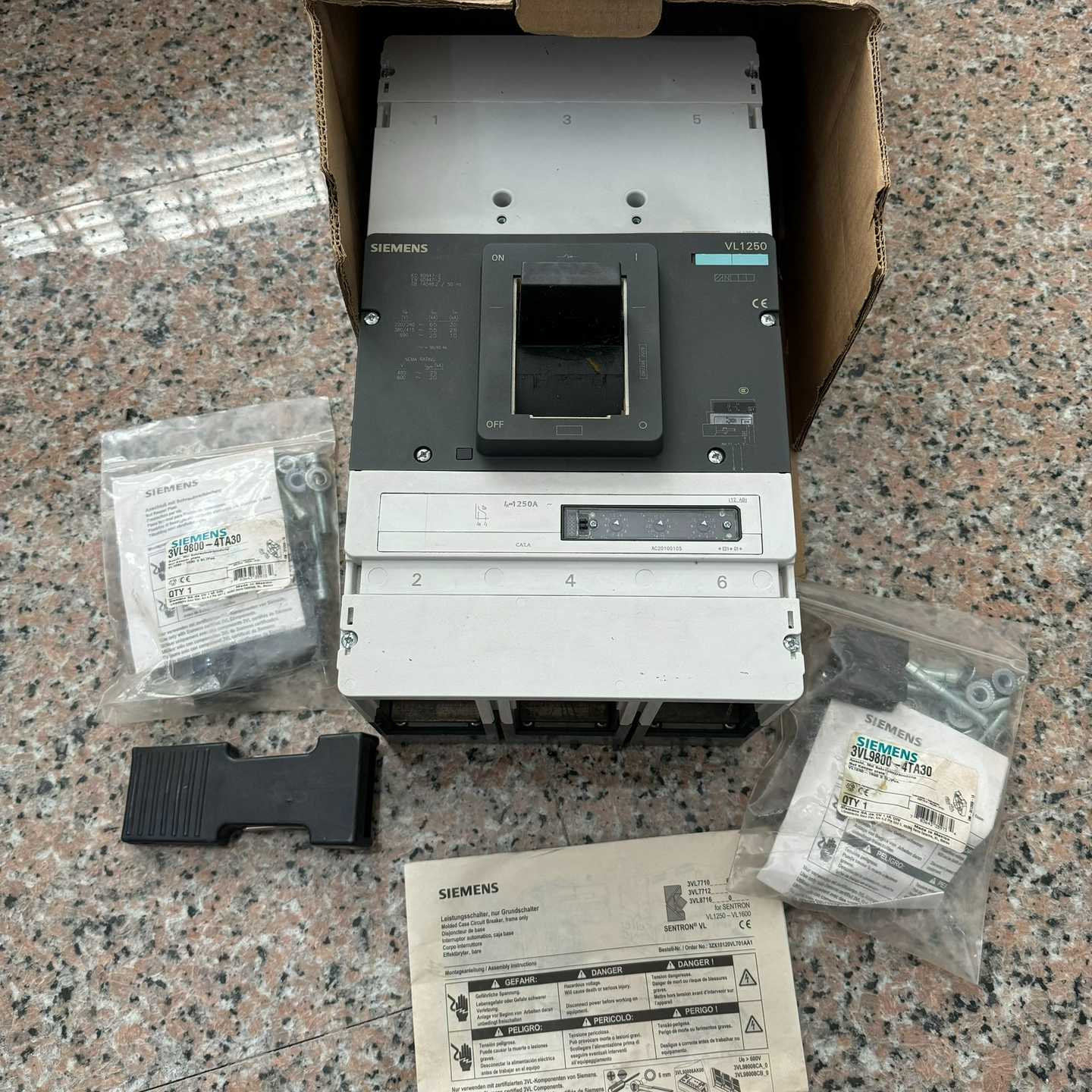 询价断路器VL12503P1250A3VL771