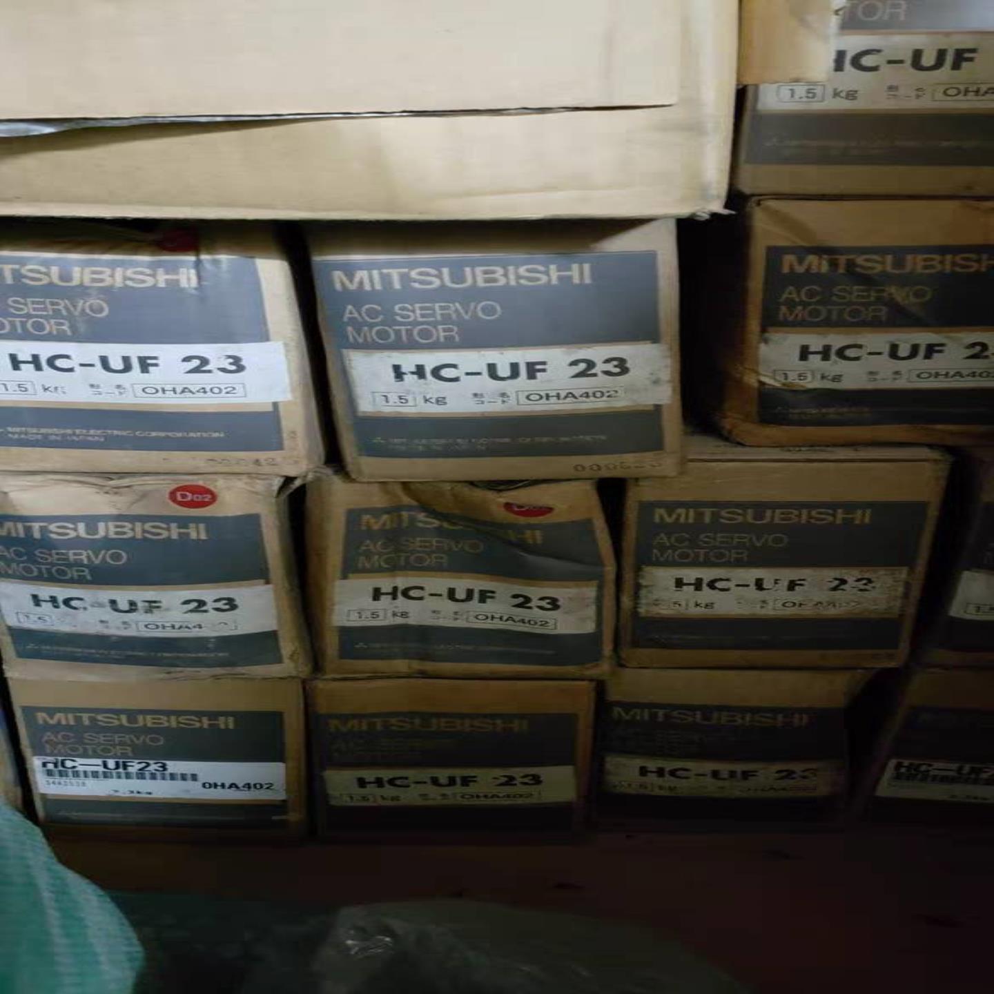 配件三菱伺服电机HC-UFS502BHC-UF502BW01-S1 全新质保一年 议价