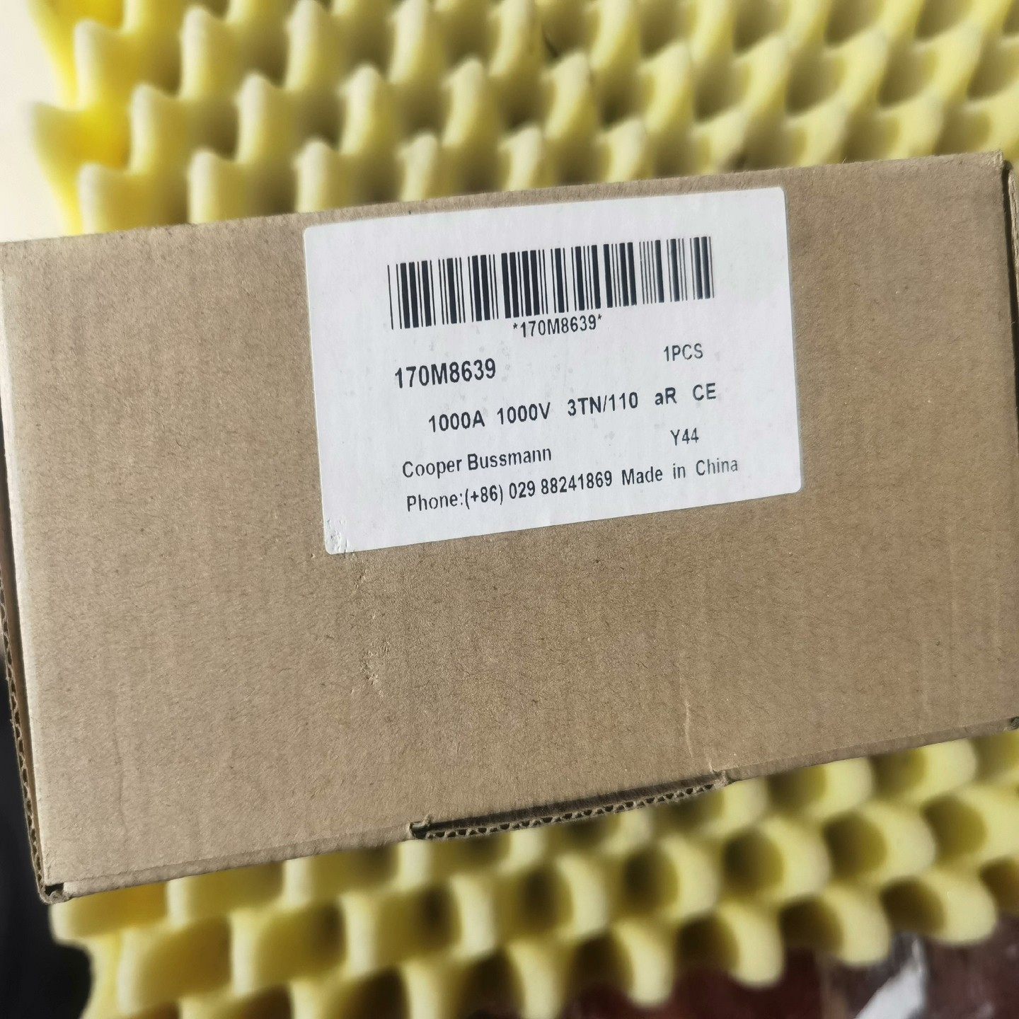 170M8639熔断器1000A1000V  ~询价