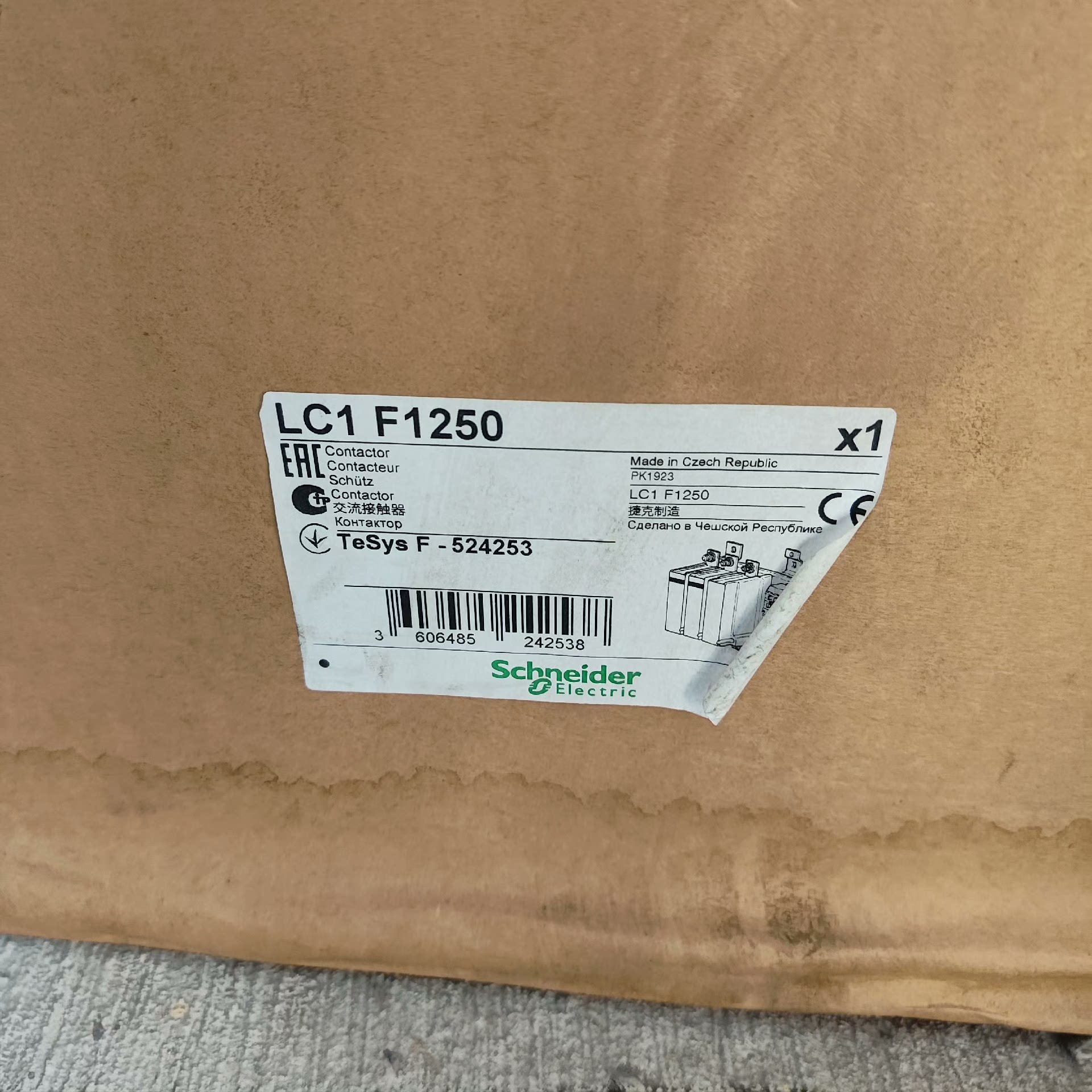 交流接触器LC1F1250~询价