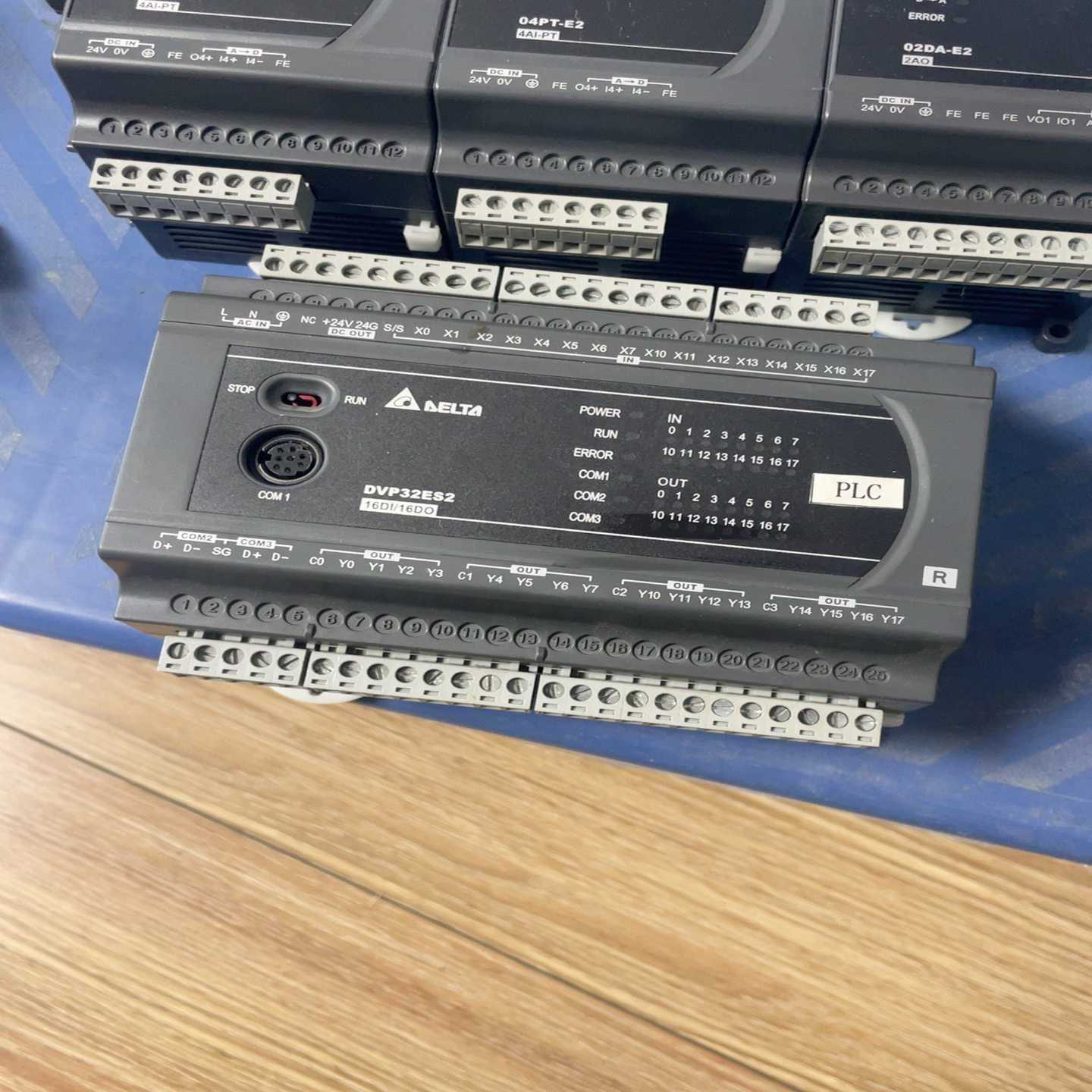 台达PLCDVP32ES200R，轻微使用痕迹，拆机件，实-议价