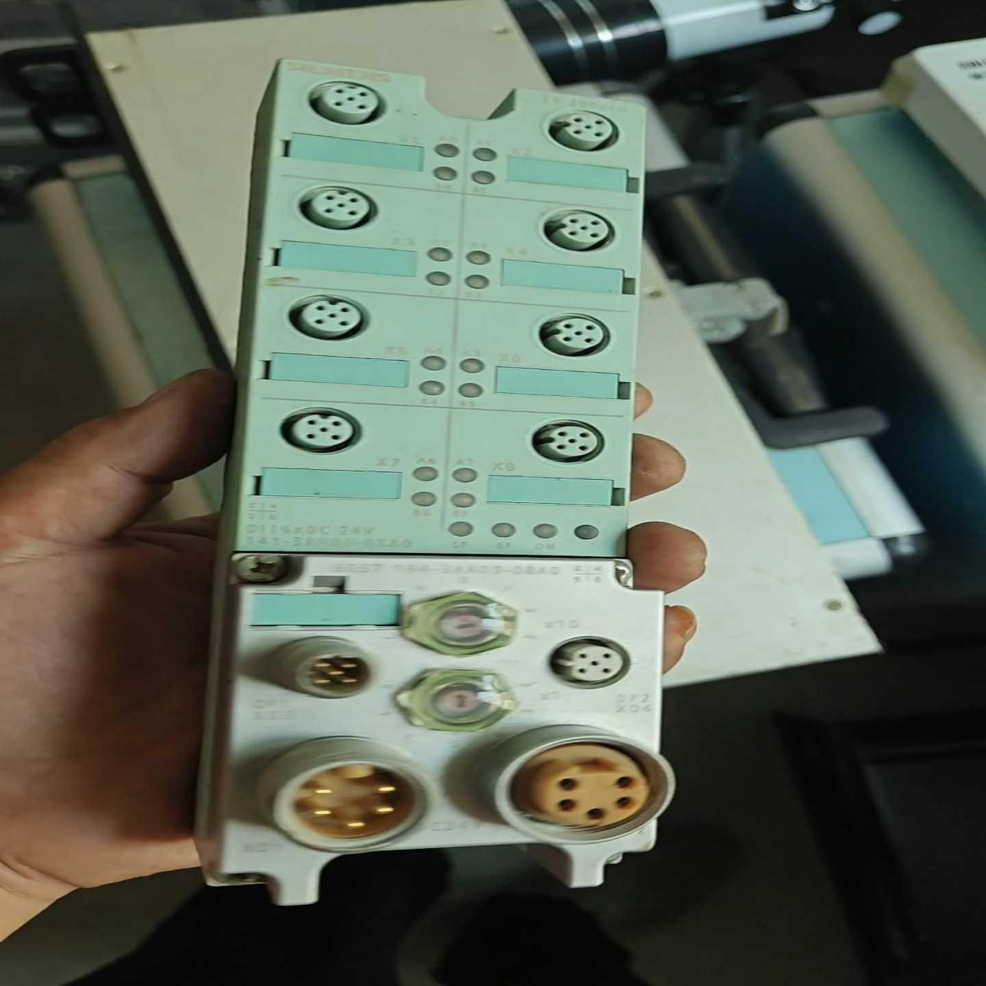 西门子模块6ES7-141-3BH00-0XAO，--议价商品