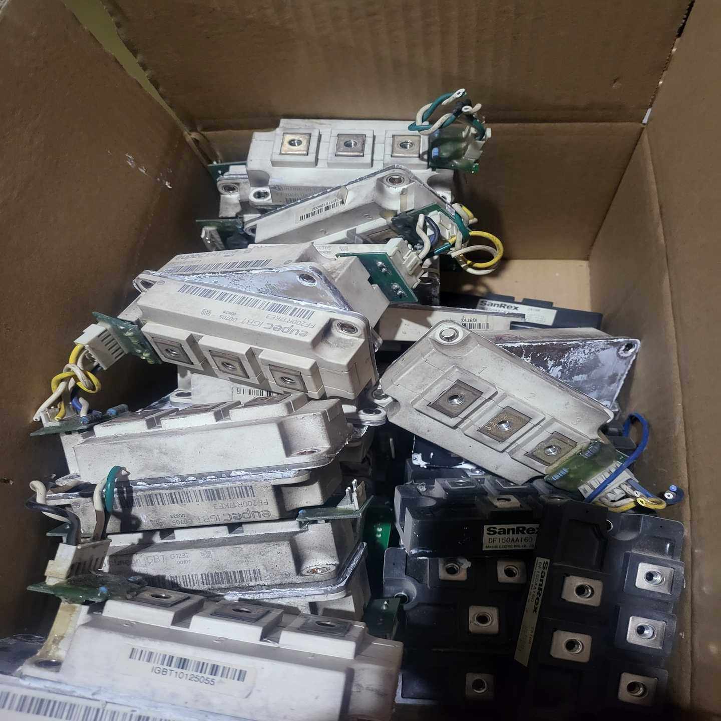 英飞凌IGBT模块，FF200R17KE3功能正常，拆