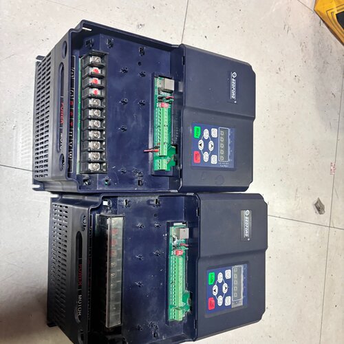 【询价】百德福变频器11kw百德福B703D-4015两台，成色