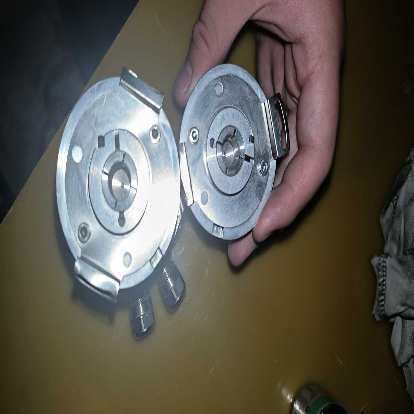 LIKA莱卡编码器AMC5912/4096CB-15-PG--议价商品