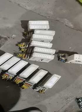 ai810 7个两个磕碰   di810 5个 do820一【落红设备】