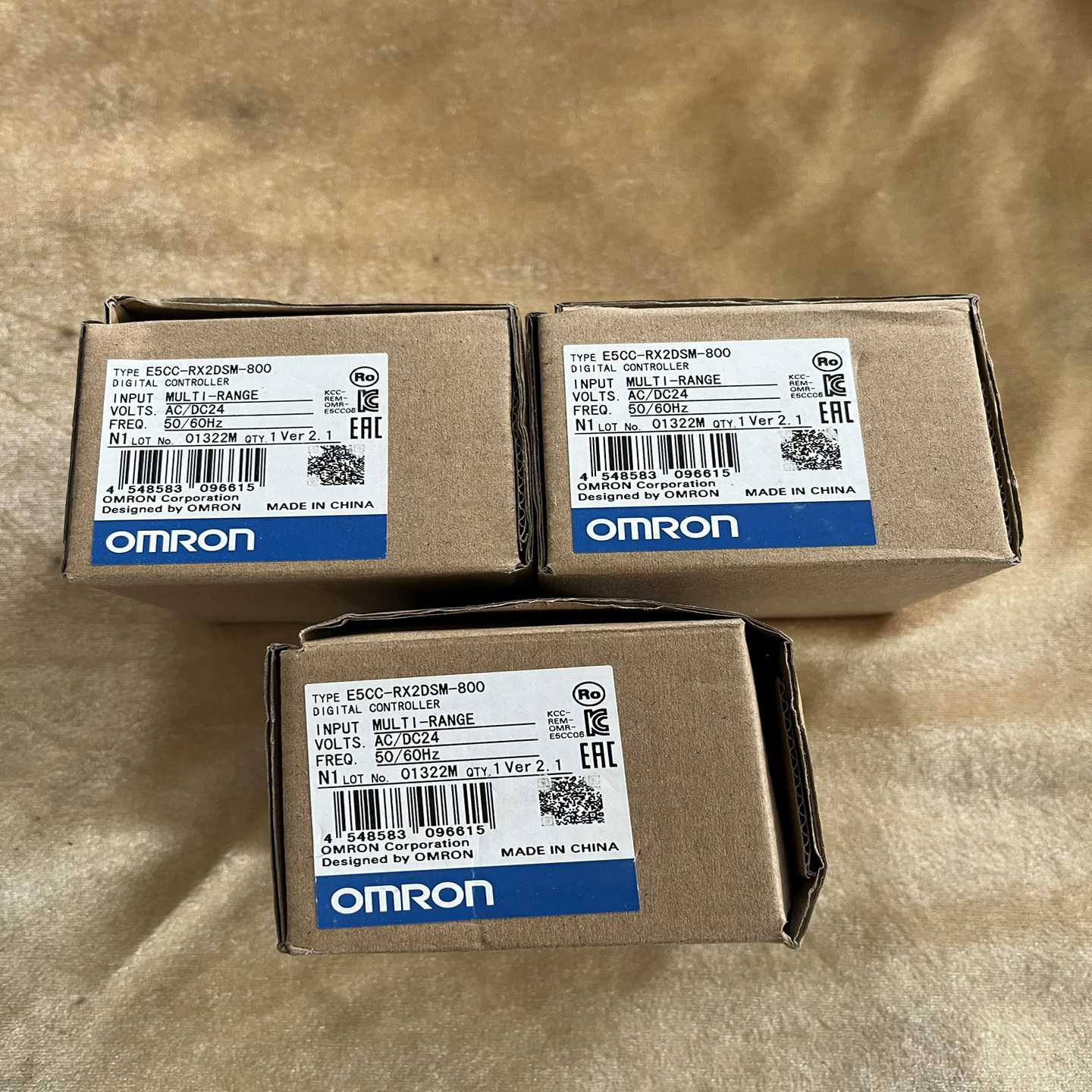 未拆封E5CC-RX2DSM-800数字控制器，全询价