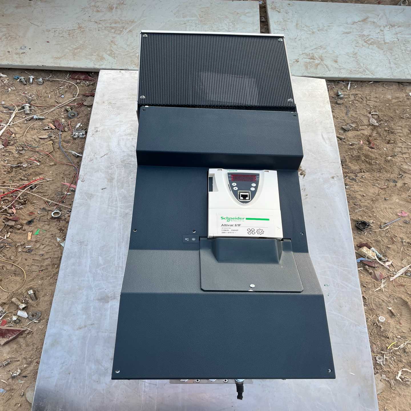 施耐德变频器ATV61FHC11N4Z、110kw成色好要的--议价商品