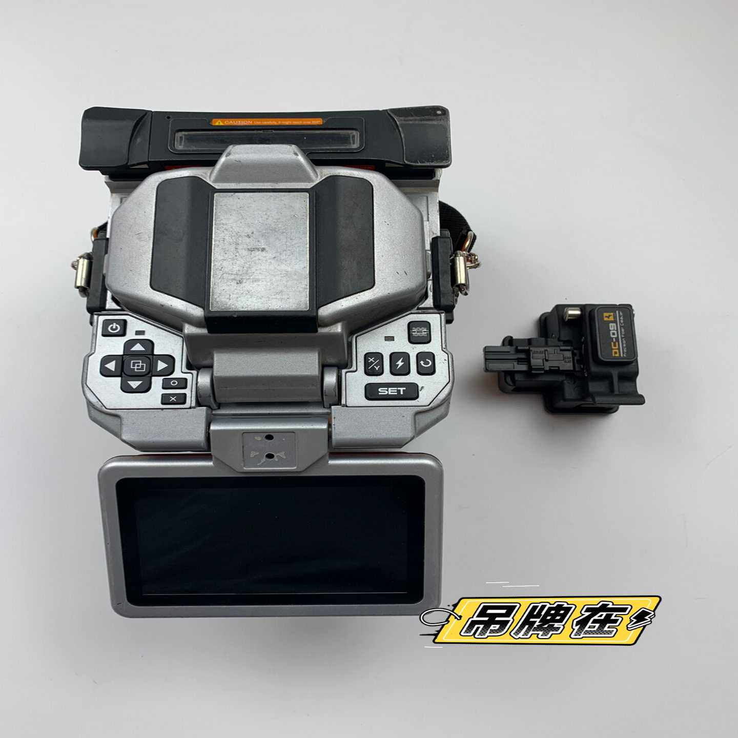 黑马D-19，进口光纤熔接机，七八成新，原装DC-09切割刀--议价商