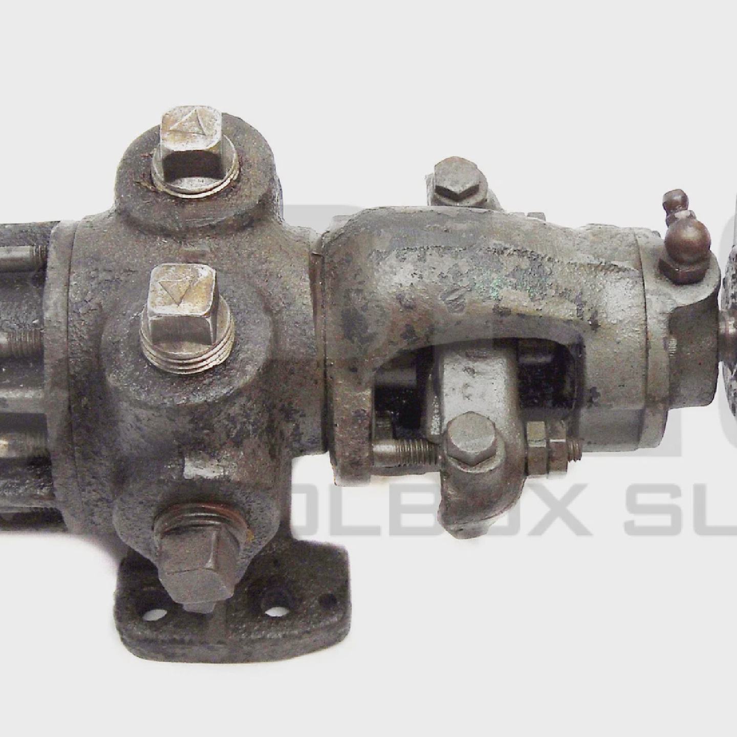 Pompe Hydraulique F32583 3322603 AK56 - 实物图