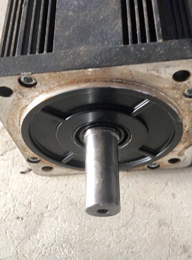 交流伺服电机130STM15015AACZ功能包好成色如图