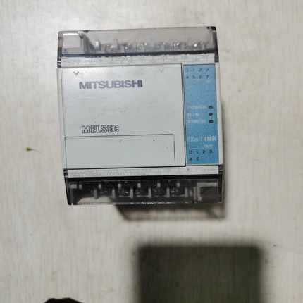 FX1S-14MR-001成色靓实物图，功能正常。询价