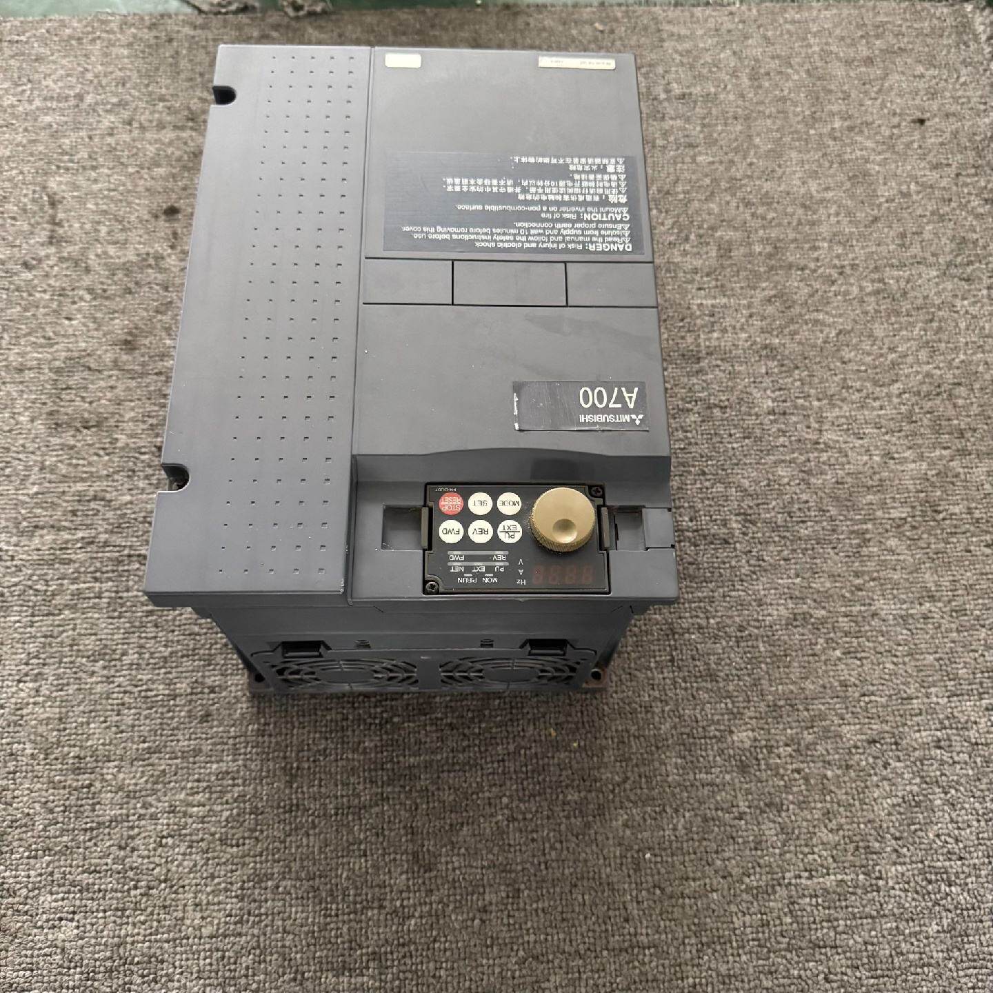 三菱A700变频器FR-A740-11K-CHT，11KW，--议价商品