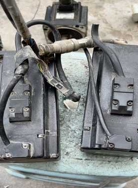 拆机施耐德伺服电机BCH0802O32F1C750W功能--议价商品