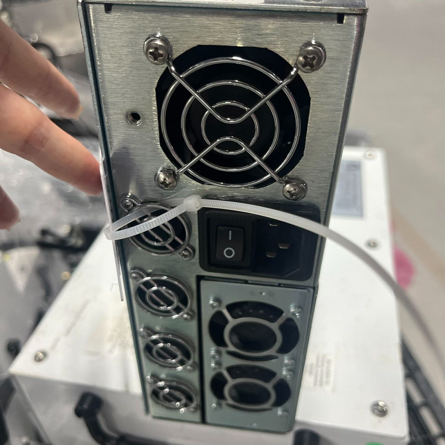 议价--XP电源模块 102300-01，美国原装，拆机件，带风扇，