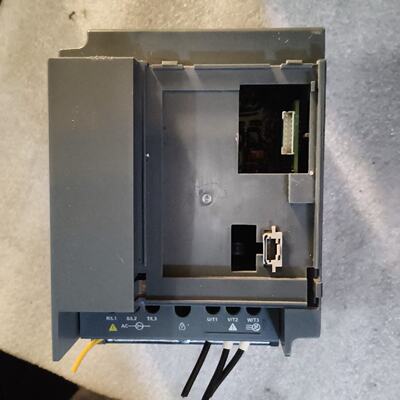 变频器 ATV310HU22N4E 2.2KW 380—议价