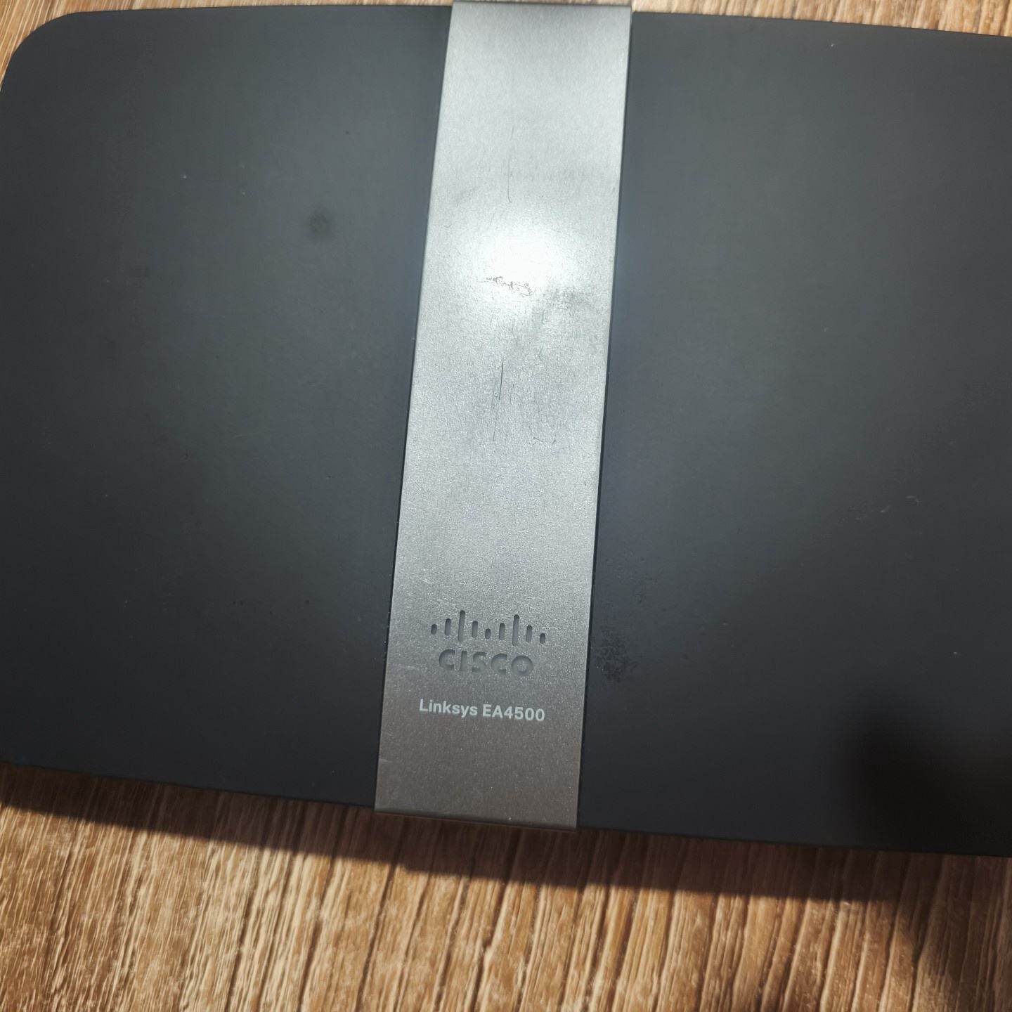 Cisco Linksys EA4500千兆无线路由器 机器无拆无修 使用正常 带