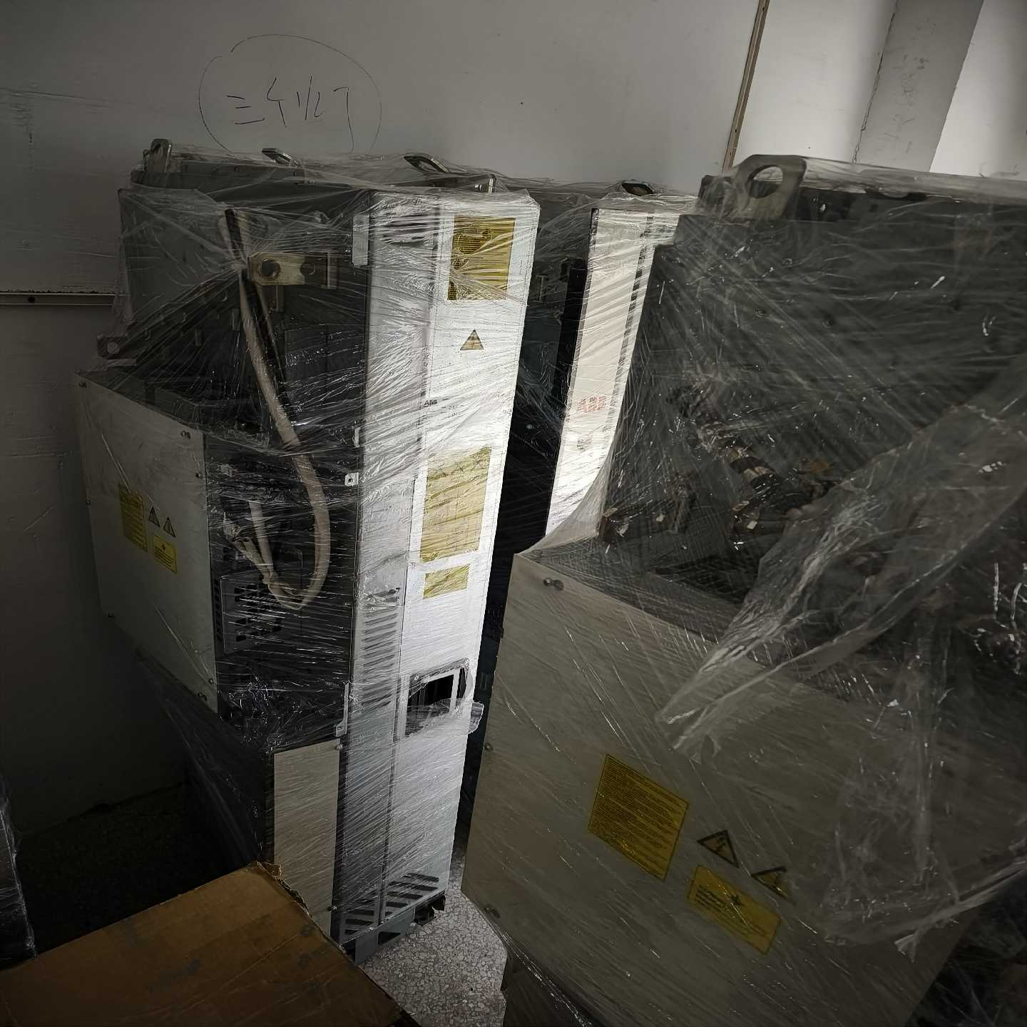 拍前咨询ABB变频器880系列ACS880-04-505A-~询价