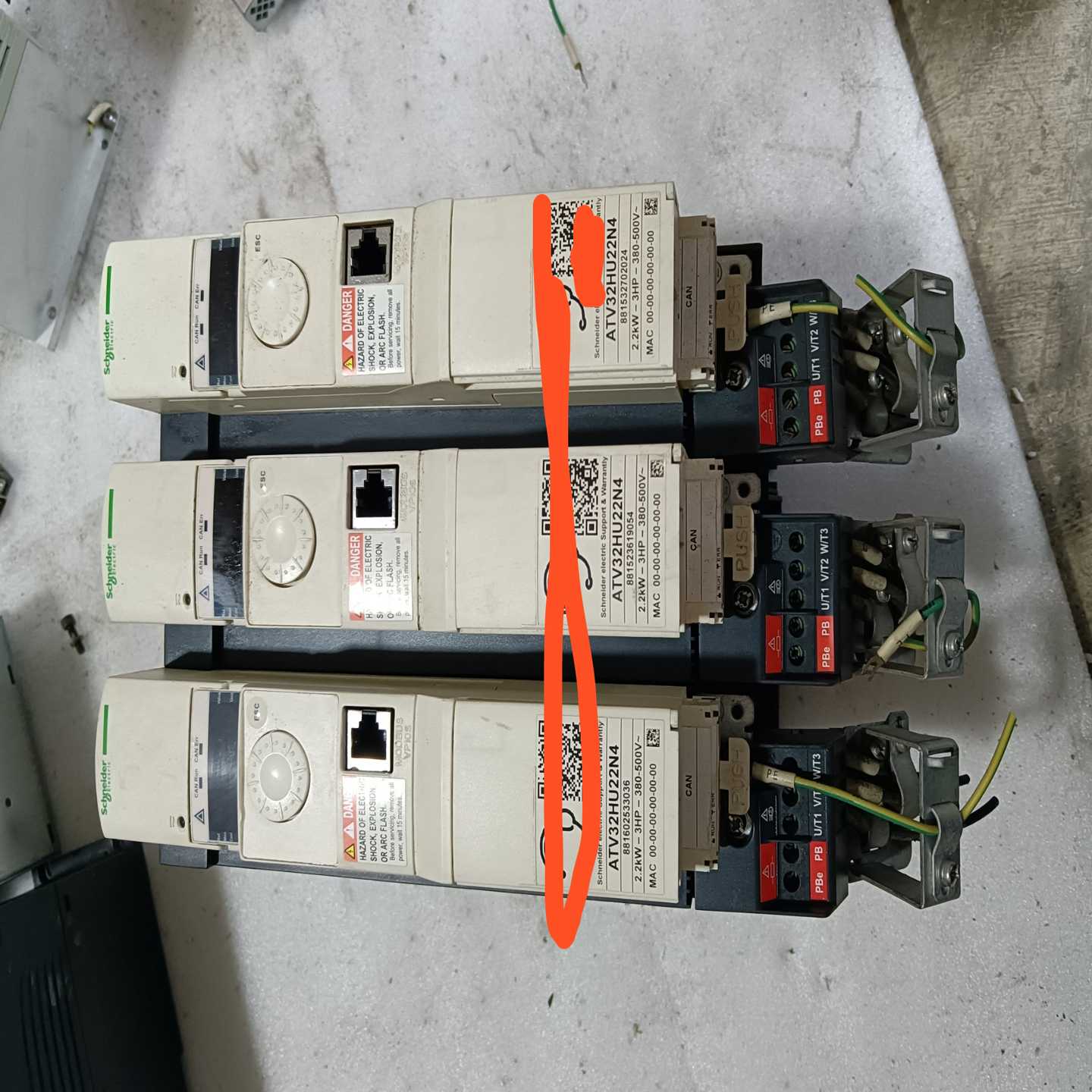 【议价】ATV32HU22N4适用