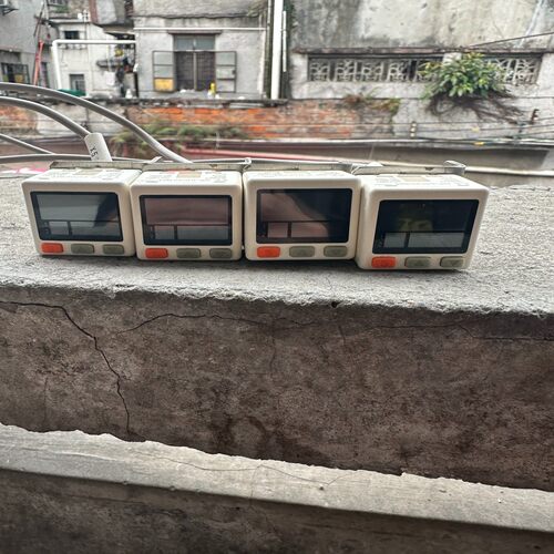 压力传感器 压力开关 型号NP-01P001MT  件~询价