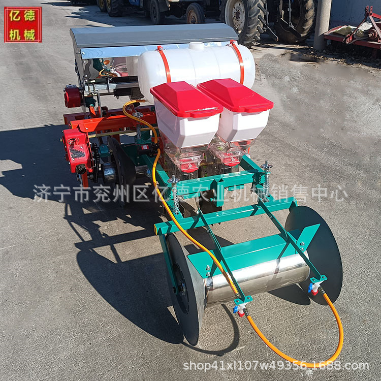 花生播种机两垄四行四轮车带起垄施肥精播广东热销花生起垄精播机