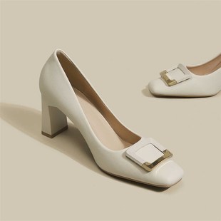 百搭方头中跟职业浅口单鞋 裸色方扣粗跟高跟鞋 女不累脚2024年新款