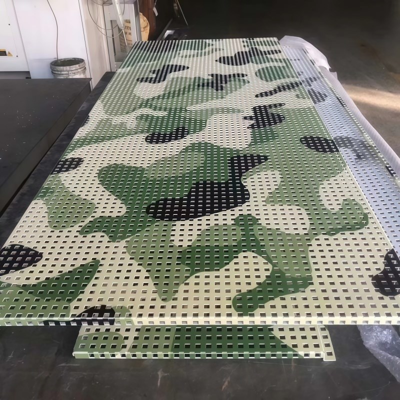 高铁地铁雕花镂空天花吊顶包柱铝单板外墙冲孔圆型弧型铝单板厂家