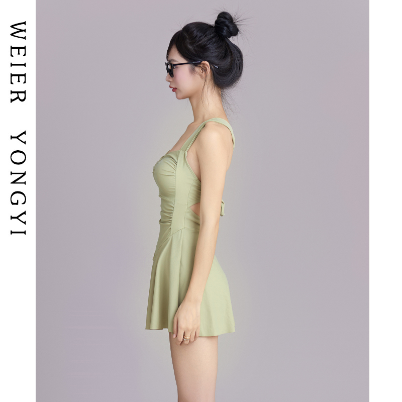 泳衣女连身裙式平角时尚少女显白保守微胖遮肚收腰聚拢温泉游泳衣
