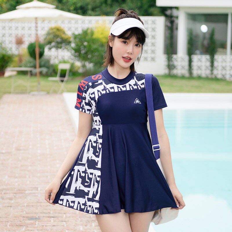 大码泳衣女200斤胖妹妹遮肚子连体裙式宽松显瘦泡温泉保守泳装