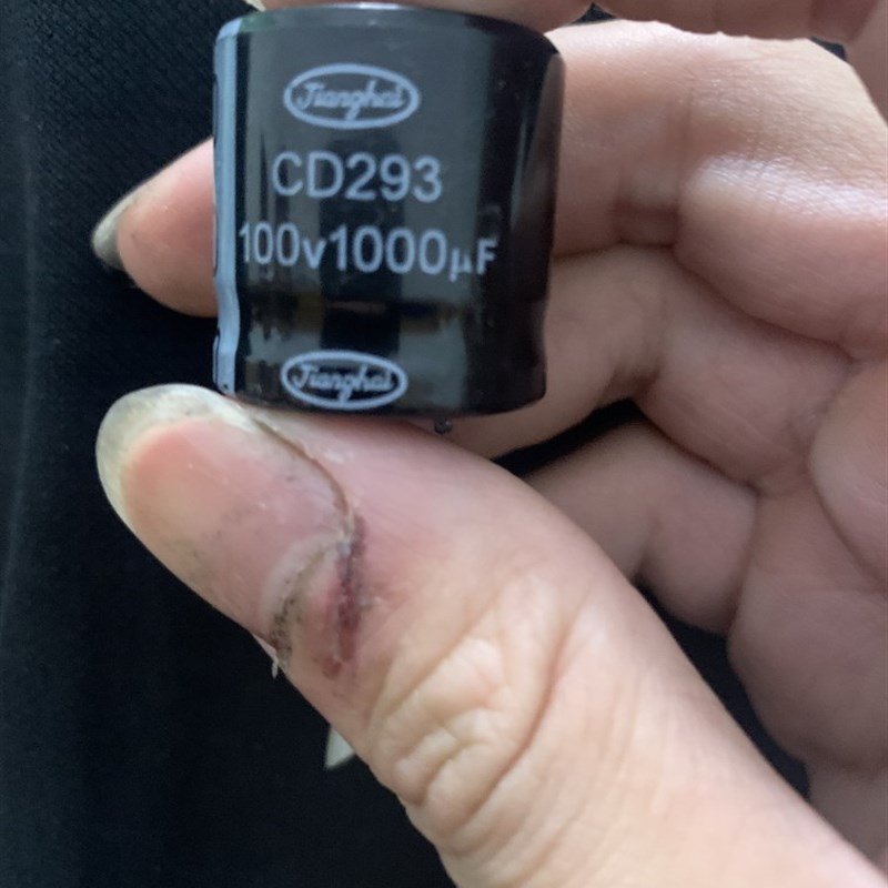 CD293 100V1000UF 铝电解电容