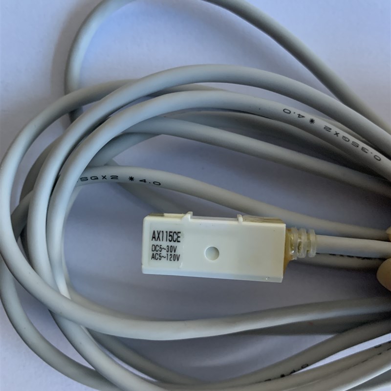 TAIYO太阳铁工磁性开关AX115CE AX111CE AX105CE AX101CE 2手的